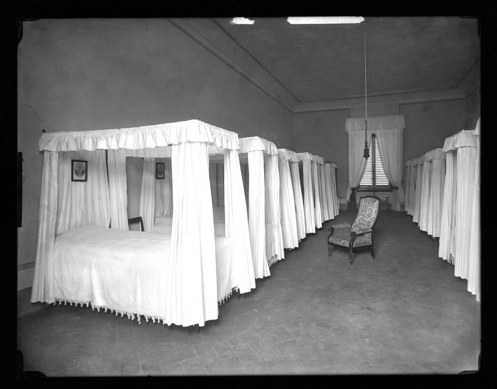 Dormitorio dell'Istituto delle Signore Montalve "La Quiete", 1906